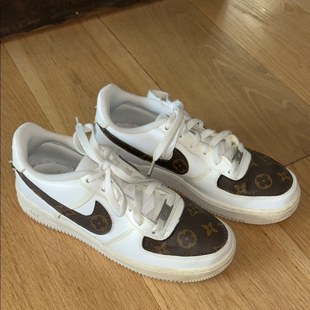Nike White and Brown Sneakers